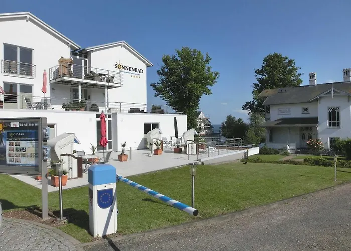 Nr_ 12 Im Sonnenbad